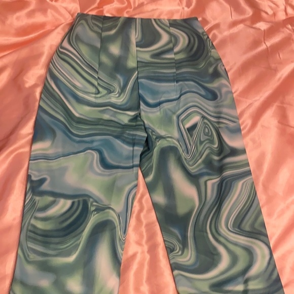 Swirl Flare Pants - Picture 2 of 4